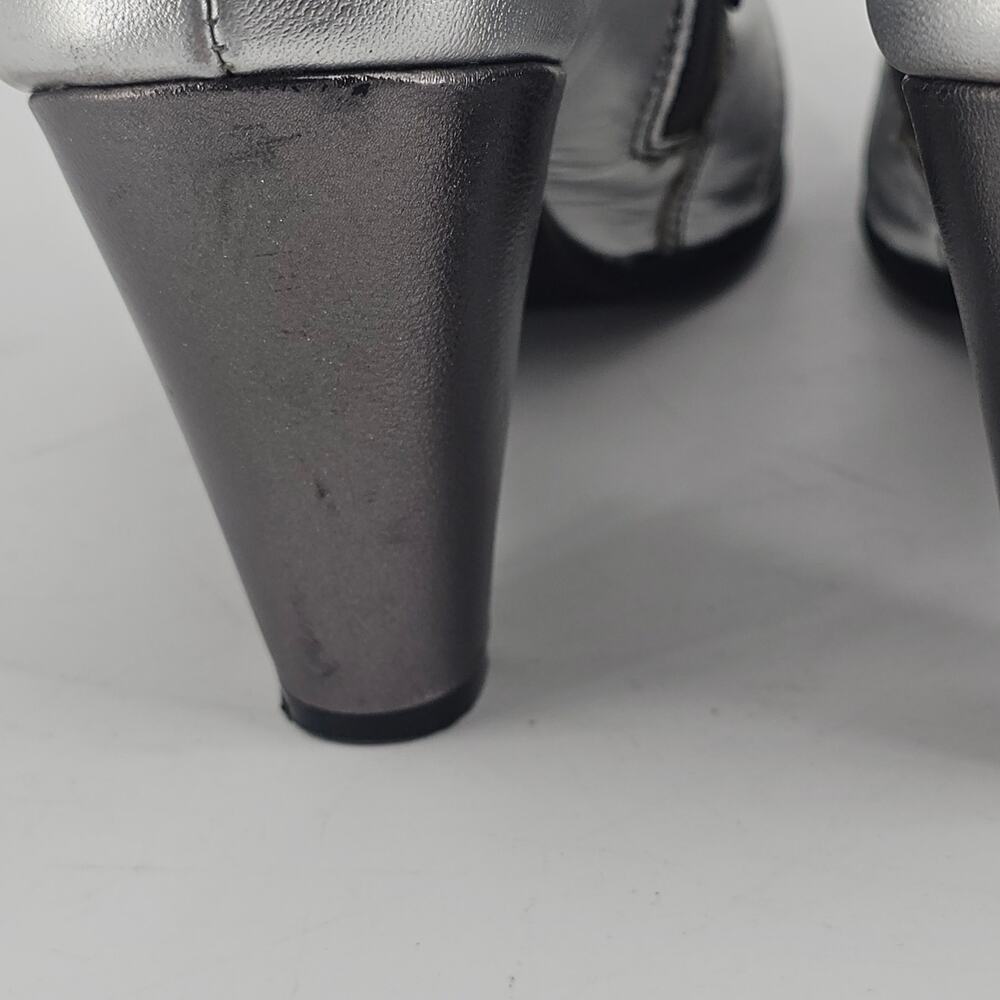 Vintage Bellini Patchwork Metallic Gray Heeled Le… - image 6